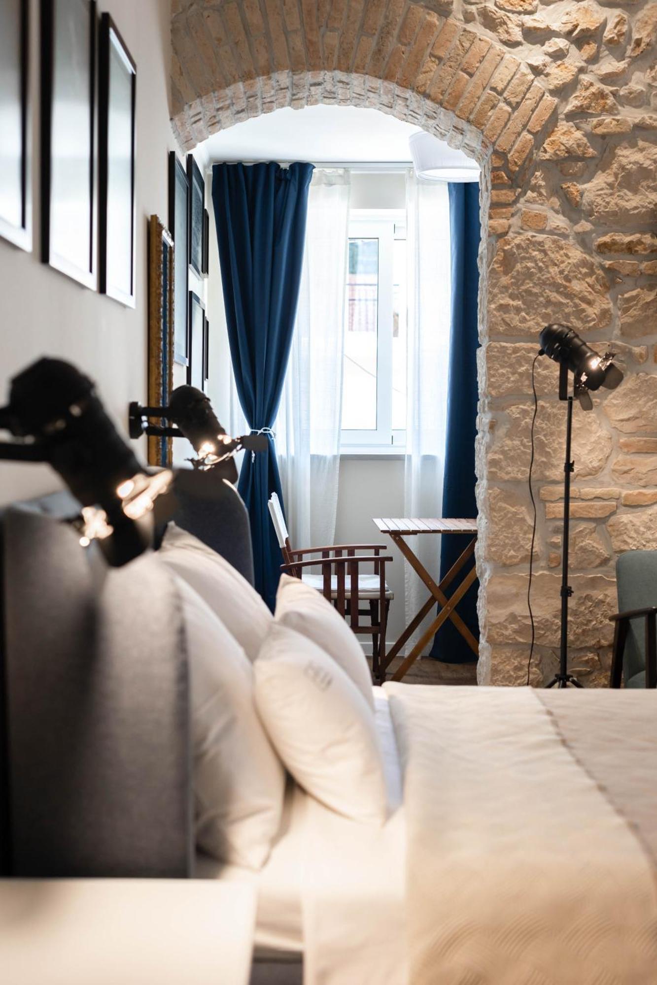 Photel Studio Apartments Crikvenica Bagian luar foto