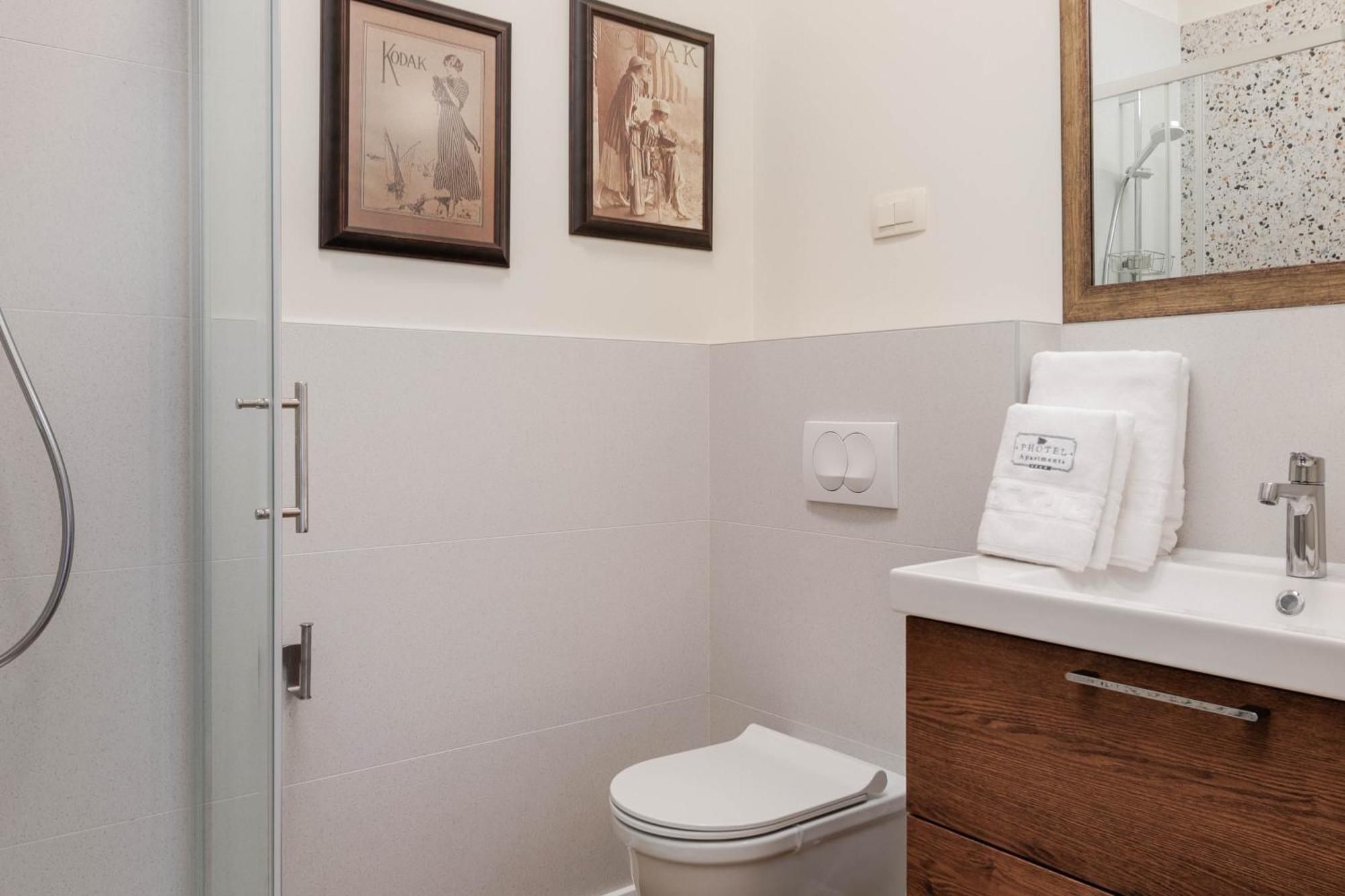 Photel Studio Apartments Crikvenica Bagian luar foto